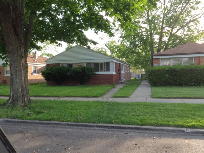 Photo - 12904 S Peoria St Casa