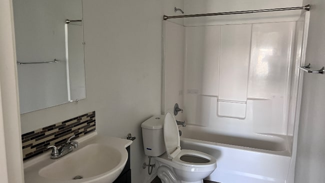 Photo - 1323 S Monroe St Unidad E