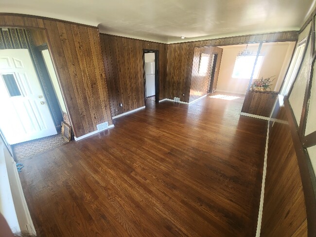 Photo - 8630 N Evangeline St