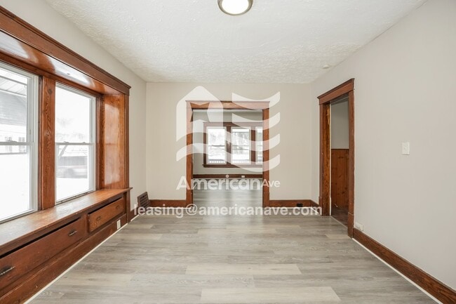 Photo - 1027 Delia Ave