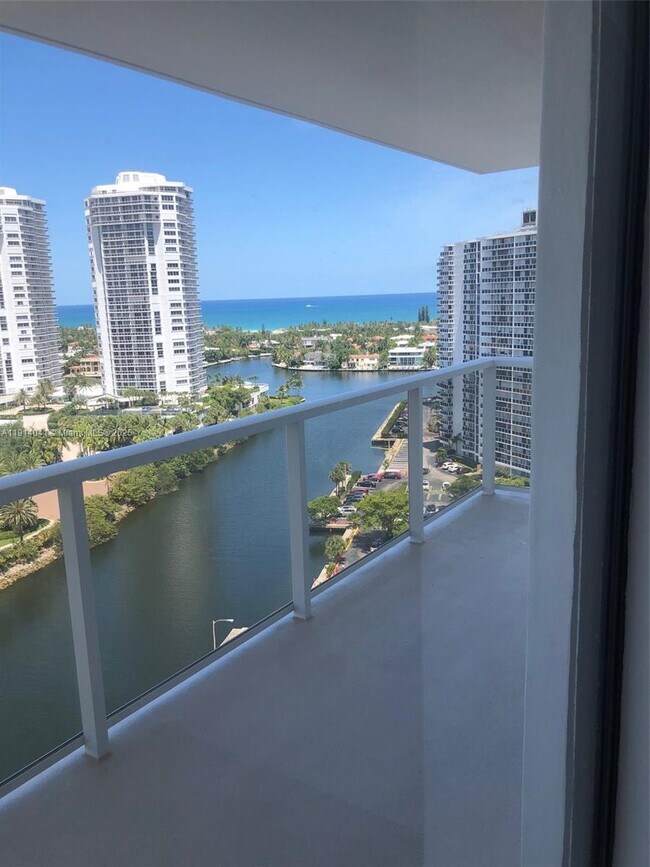 Photo - 3701 N Country Club Dr Unit 1901