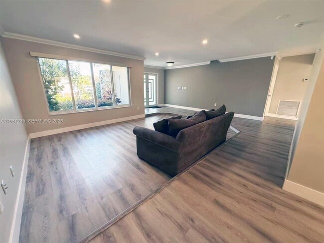 Photo - 1804 SW 104th Ct