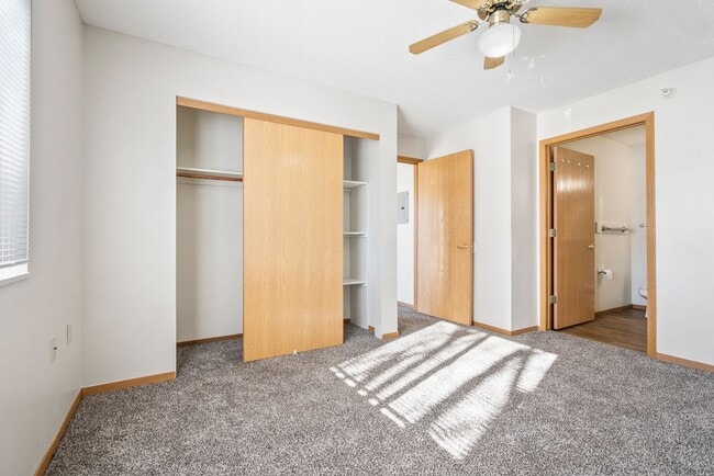 Rolling Meadows Apartments