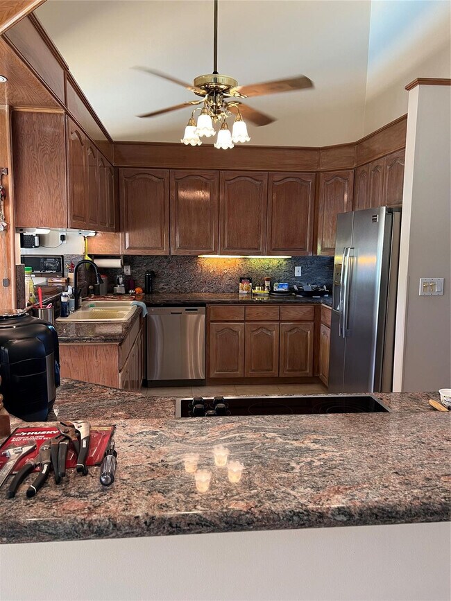 Photo - 11301 SW 3rd St