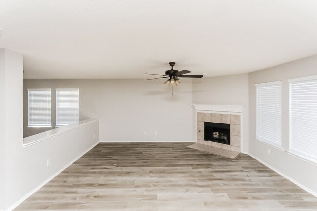 Photo - 145 Redbud Dr