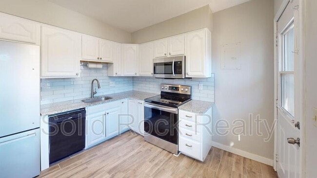 Photo - 1615 Shasta Dr