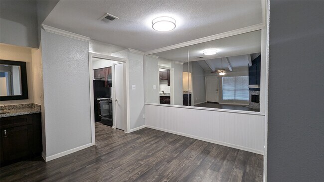Photo - 5711 Sugar Hill Dr