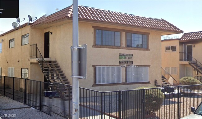 Building Photo - 2221 N Jones Blvd Rental