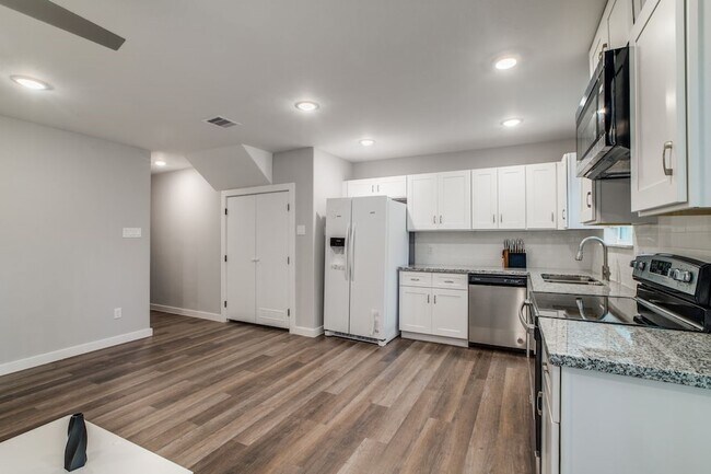 Photo - 5705 Breland St