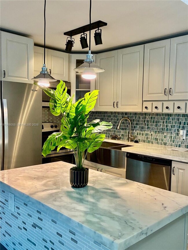 Photo - 67 Harwood Crescent Unidad H