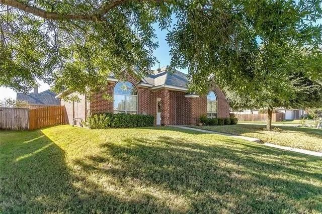 Photo - 213 Canterbury Dr