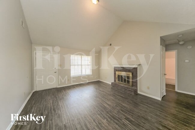 5848 Hickory Shadow Ln