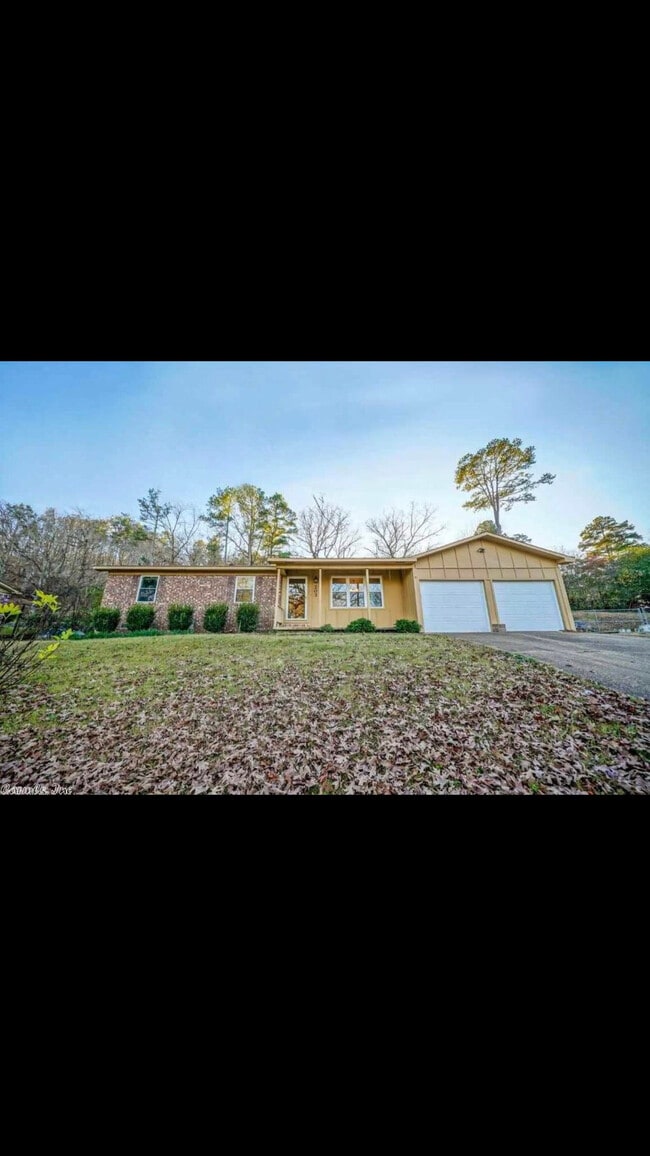 Building Photo - 230 Leemar Pl Rental