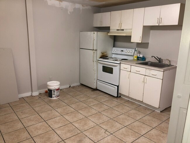 Building Photo - 14 Marion St Unit 1 Rental
