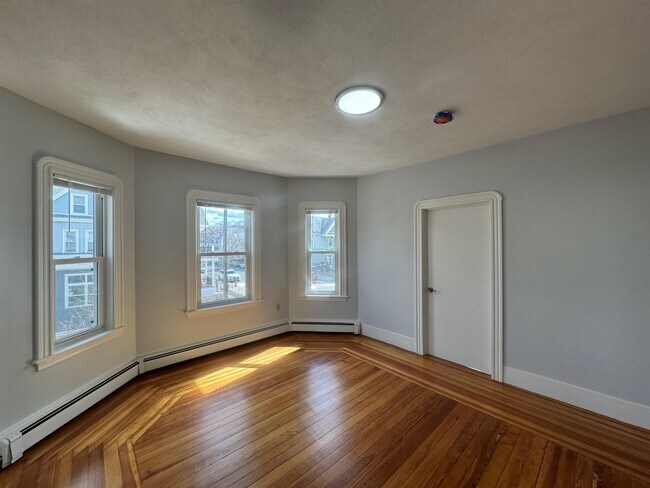 Photo - 325 Highland Ave Unidad 2