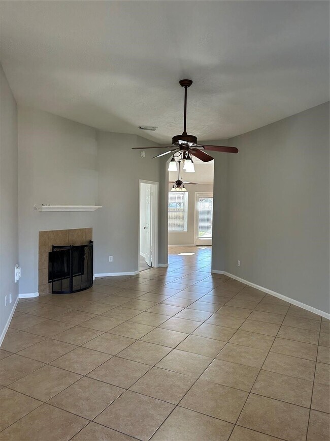 Photo - 14815 Carolina Falls Ln