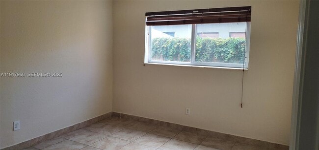 Photo - 1324 NE 127th St Unidad 7