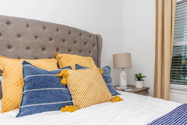 Photo - Modern Luxury, Exceptional Offers – Ask Ab... Unidad CL1
