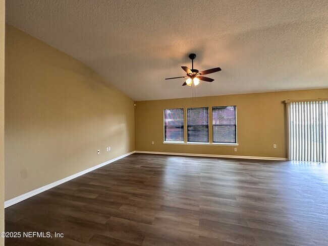 Photo - 2231 Brian Lakes Dr N