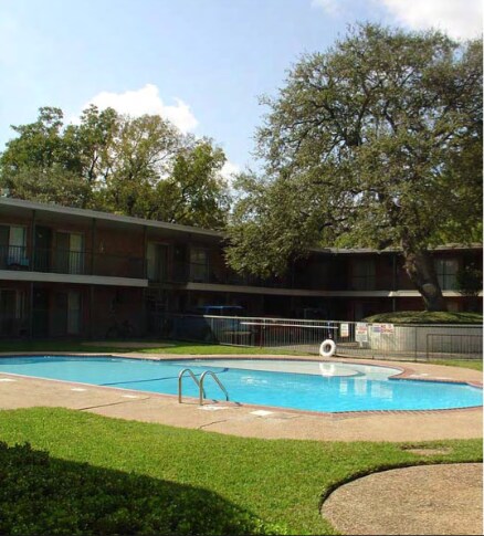 Photo - Lantana Apartments