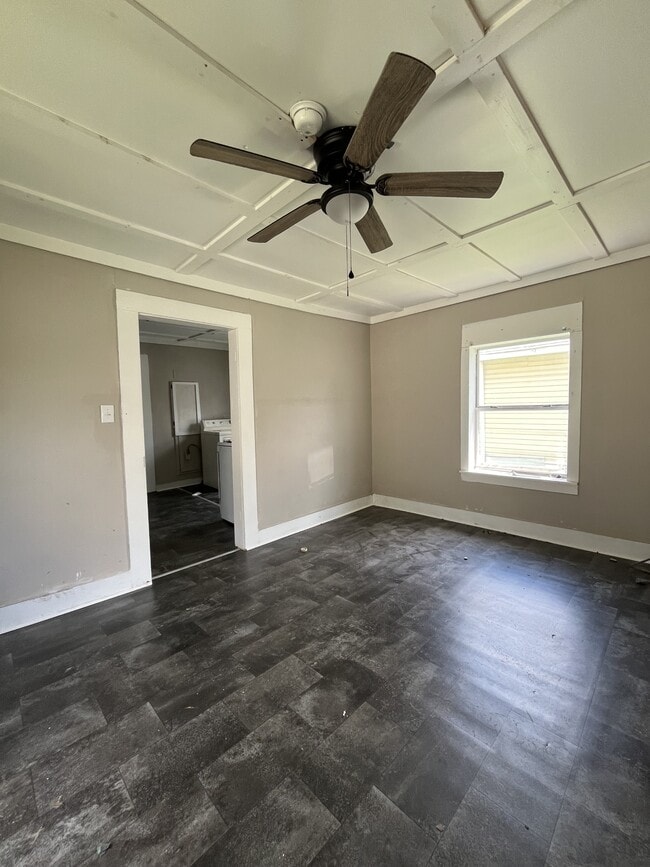 Photo - 209 Haywood St
