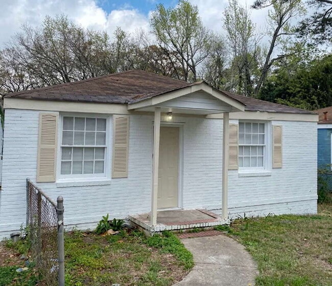 Building Photo - 159 Munson Dr