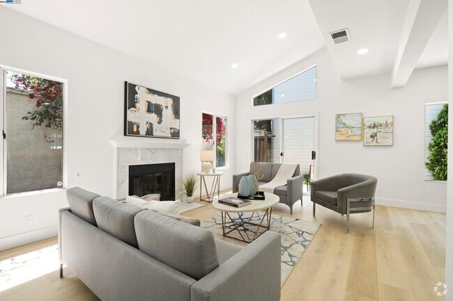 Building Photo - 6453 Potrero Dr Rental