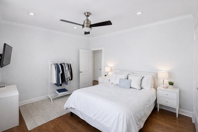 Photo - 2467 N Clark St Unit #  03