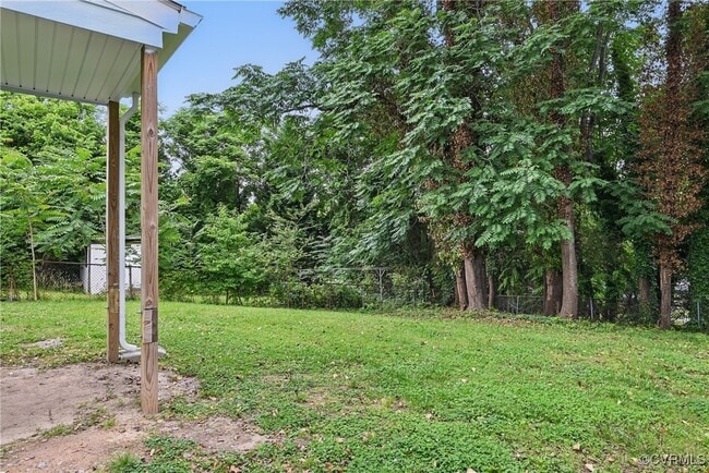 Photo - 862 Apperson St