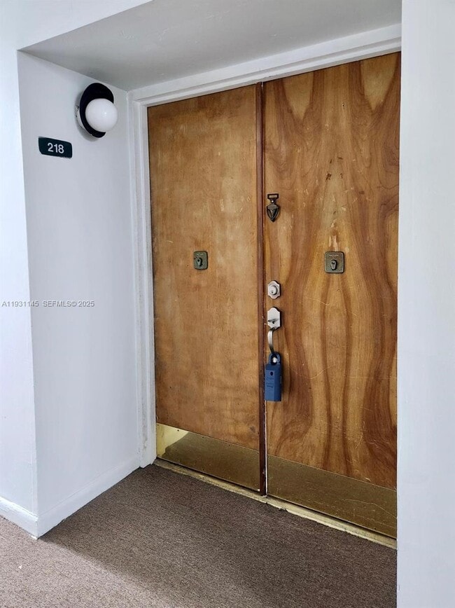 Photo - 11790 SW 18th St Unidad 218-3