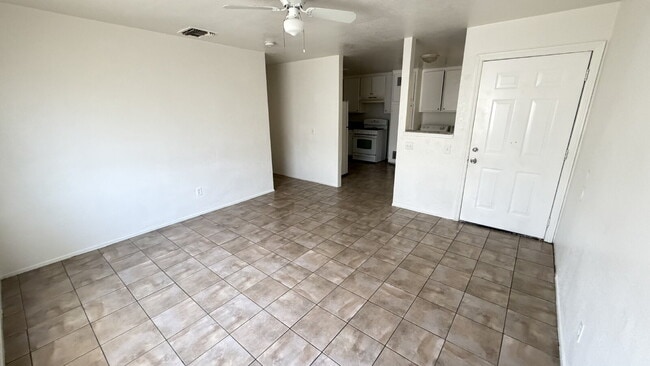 Spacious 3 Bed / 1 Bath Apartment with Open Layout & In-Unit Laundry