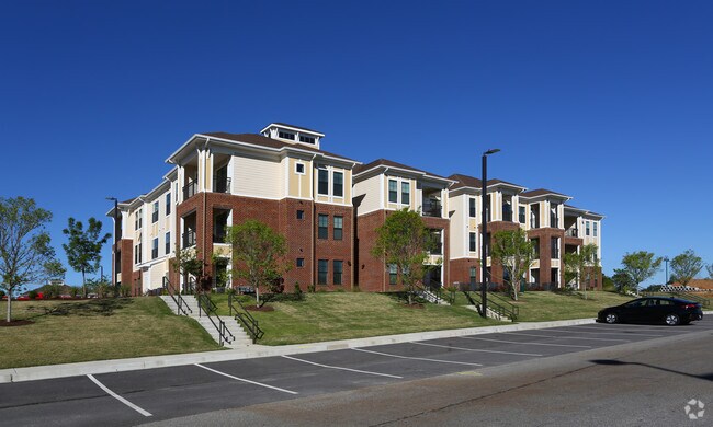 Primary Photo - Nexus At Sandhill