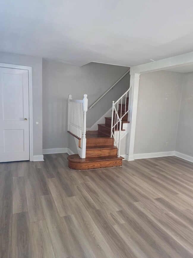 1913 Prospect Rd