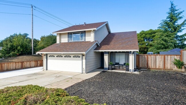 Photo - 882 Coral Ridge Cir