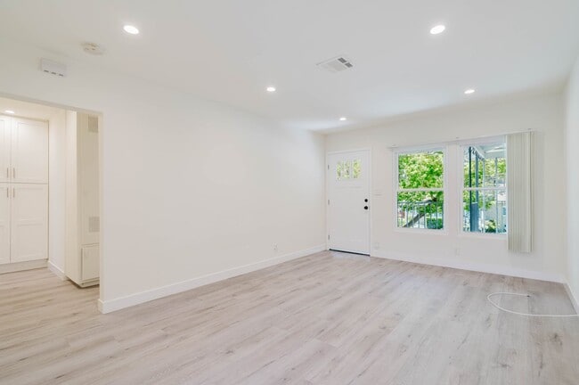 Photo - 1700 N Fairview St Unit 1708