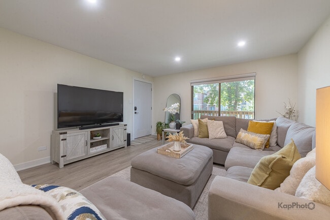 Photo - 6612 W 64th Pl Unit 2W