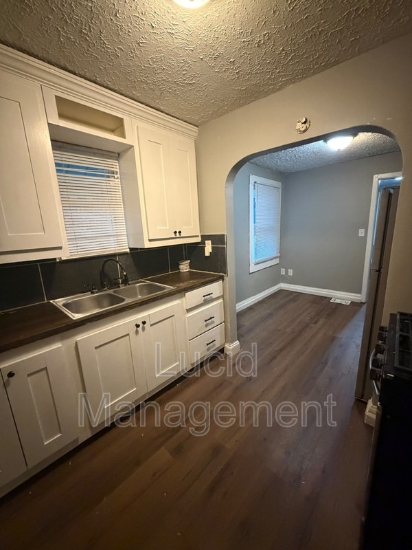 Photo - 724 W Evelyn Ave