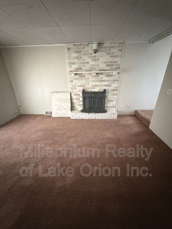 Photo - 34019 Garfield Rd