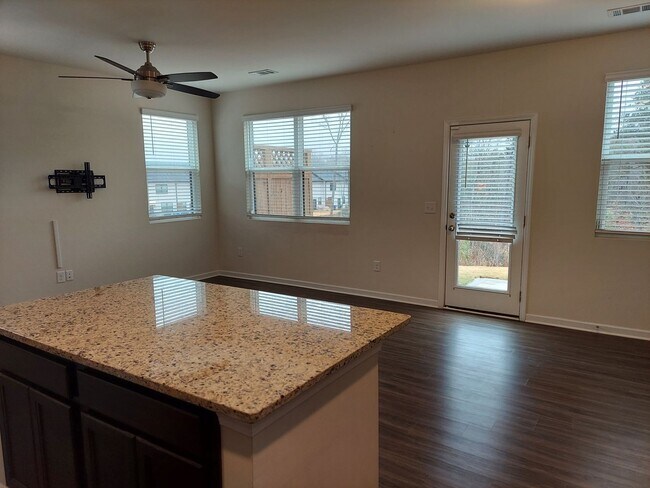 Photo - Newly Built Beautiful Townhome for Rent in Mableton