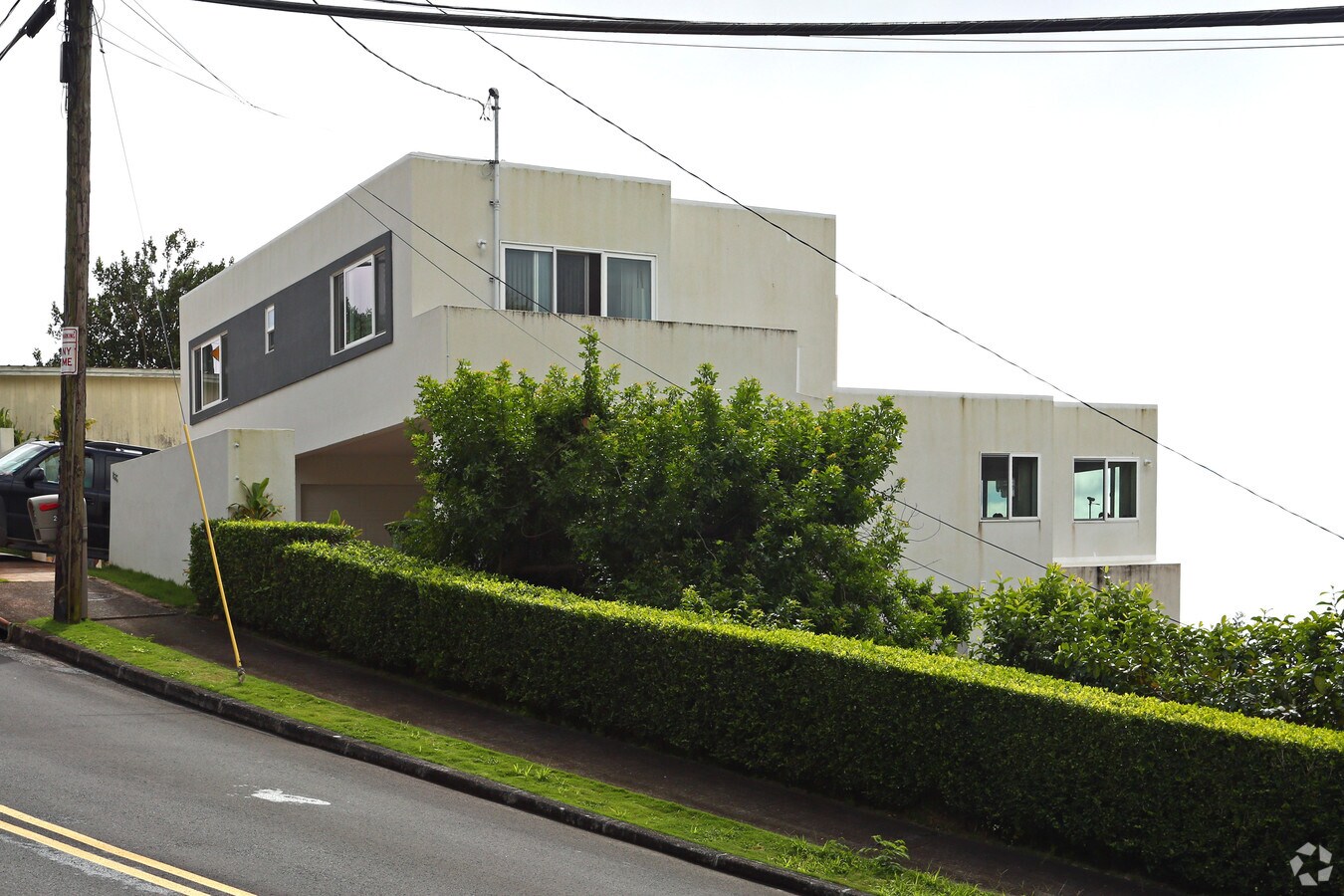 Photo - 2635 Peter St