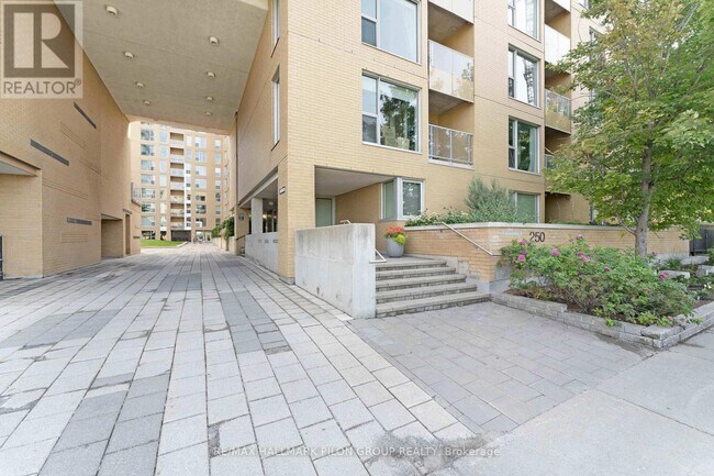 Photo - 250 Lett St Unité 905