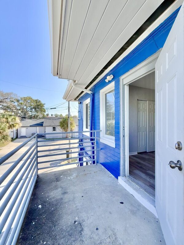 Photo - 551 N Ridgewood Ave