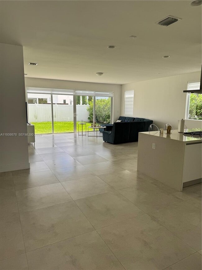 Photo - 7547 NW 98th Ave