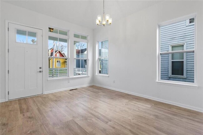 Photo - 2044 Bellefontaine St