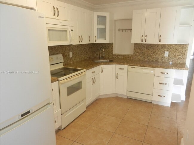 Photo - 9948 NW 10th St