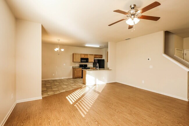 Photo - 183 August W Way