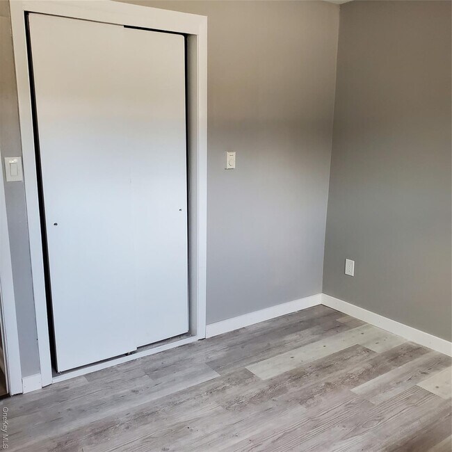 Photo - 191 Plains Rd Unit 3