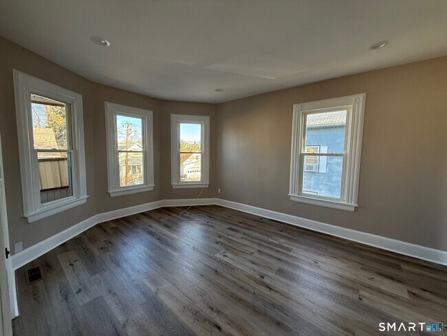 Photo - 24 Breckenridge Ave