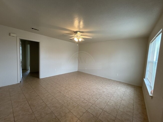 Photo - 1505 Dugger Cir Unit 1505 Dugger Cr  B