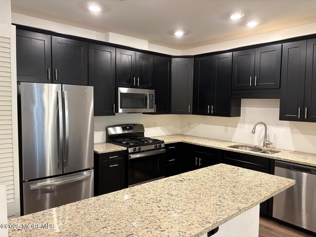 Photo - 733 Stiller Ln